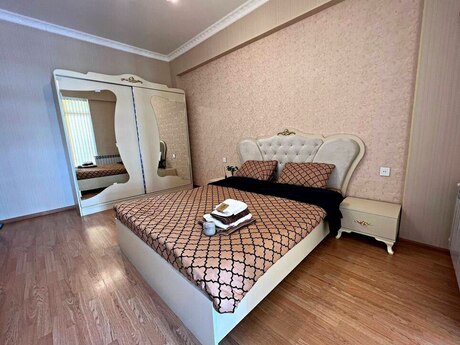 2-комн. новостройка - м. 28 мая - 52 м²