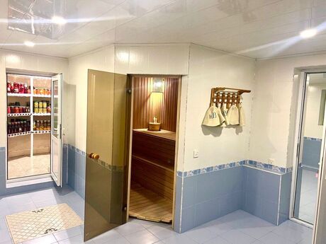 9 otaqlı həyət evi/bağ evi - Qara Qarayev m. - 800 m²