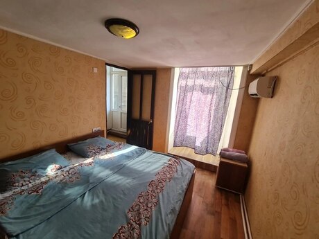 3 otaqlı köhnə tikili - Nizami m. - 69 m²