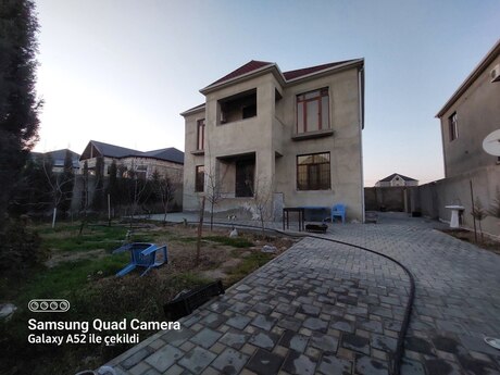 5 otaqlı həyət evi/bağ evi - Hövsan q. - 240 m²