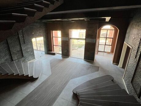 Obyekt - Badamdar q. - 1650 m²