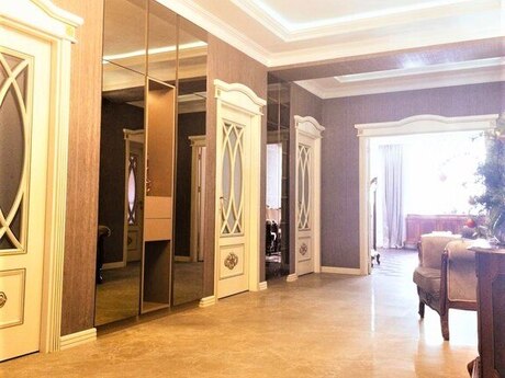 5-комнатная квартира, 221 м², 28 May: 615 000 ₼ 5