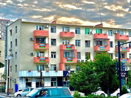 2 otaqlı köhnə tikili - Qara Qarayev m. - 50 m²