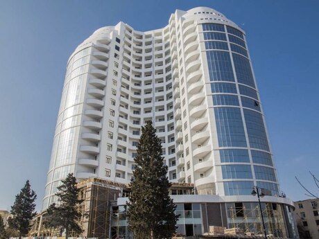 4 otaqlı yeni tikili - İnşaatçılar m. - 200 m²