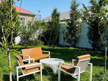 4 otaqlı həyət evi/bağ evi - Buzovna q. - 230 m²