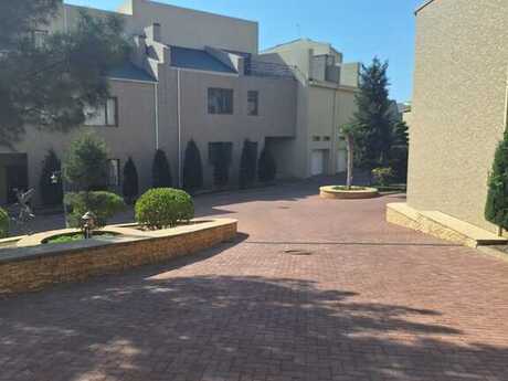 11 otaqlı həyət evi/bağ evi - Şıxov q. - 540 m²