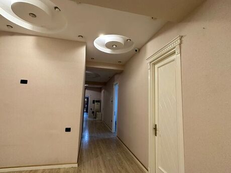 5 otaqlı ofis - Nizami m. - 275 m²
