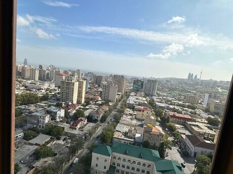 5 otaqlı ofis - Nizami m. - 275 m²