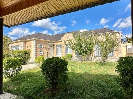4 otaqlı həyət evi/bağ evi - Mərdəkan q. - 180 m²