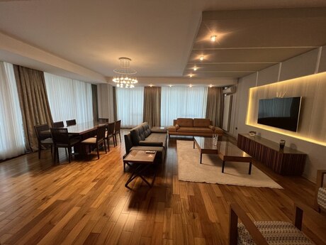 4 otaqlı yeni tikili - Şah İsmayıl Xətai m. - 400 m²
