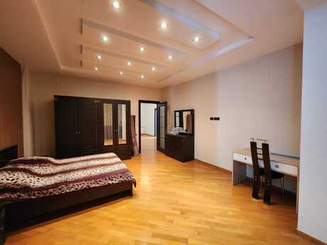 Kirayə 5 otaqlı mənzil, 296 m², 8 Noyabr: 1 700 ₼/ay 3