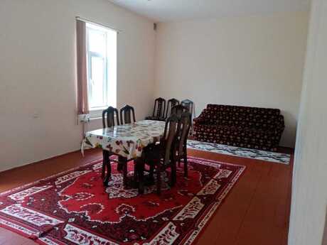 7 otaqlı həyət evi/bağ evi - Xaçmaz - 232 m²