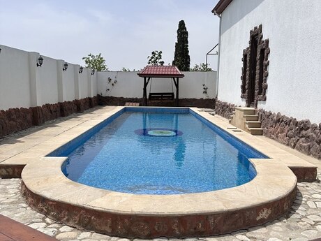 5 otaqlı həyət evi/bağ evi - Mərdəkan q. - 290 m²