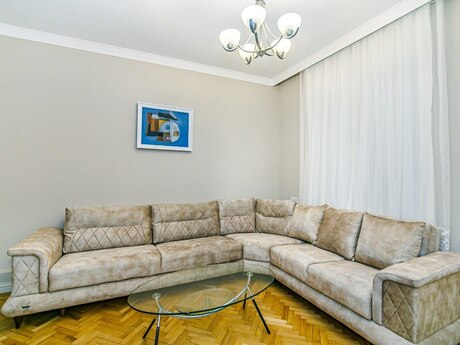 3 otaqlı köhnə tikili - Sahil m. - 115 m²