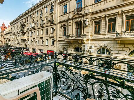 3-room apartment for rent, 122 m², Sahil: 60 ₼/mo 5