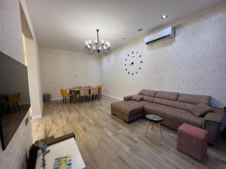 4 otaqlı həyət evi/bağ evi - Mərdəkan q. - 30 m²