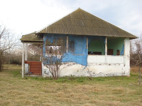 1 otaqlı həyət evi/bağ evi - Ağdaş - 28.8 m²
