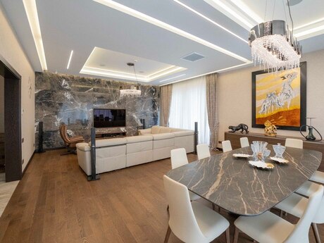7 otaqlı həyət evi/bağ evi - Bilgəh q. - 565 m²