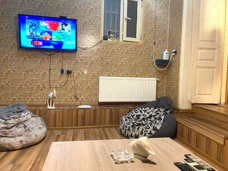 1 otaqlı köhnə tikili - İçəri Şəhər m. - 39 m²