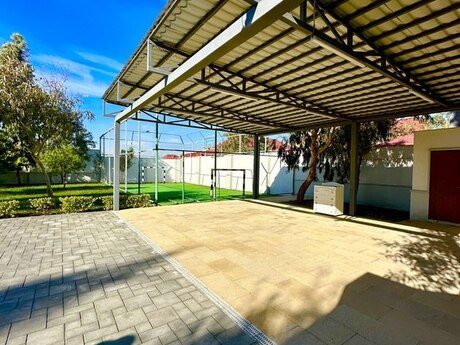 6 otaqlı həyət evi/bağ evi - Mərdəkan q. - 337 m²