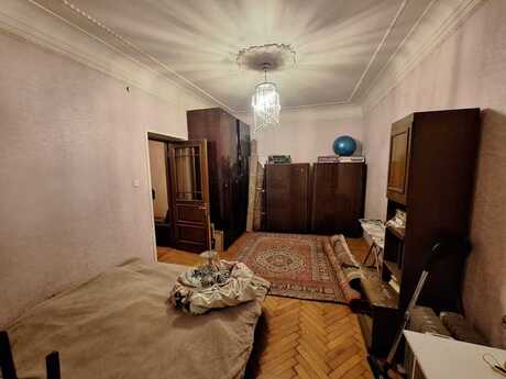 4 otaqlı köhnə tikili - İçəri Şəhər m. - 100 m²