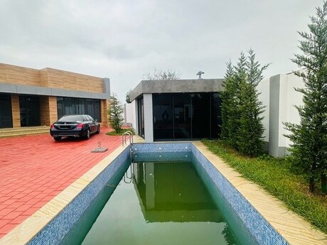 4 otaqlı həyət evi/bağ evi - Şüvəlan q. - 190 m²