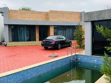 4 otaqlı həyət evi/bağ evi - Şüvəlan q. - 190 m²