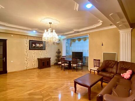 3 otaqlı yeni tikili - Elmlər Akademiyası m. - 146 m²