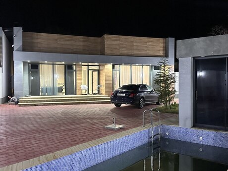 4 otaqlı həyət evi/bağ evi - Mərdəkan q. - 230 m²