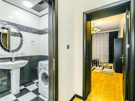 2 otaqlı köhnə tikili - Səbail r. - 75 m²