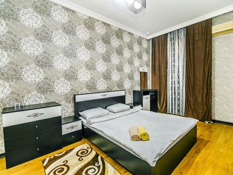 2 otaqlı köhnə tikili - Səbail r. - 75 m²