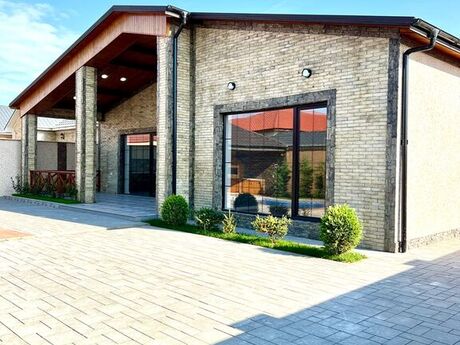 House with Garden, Villa For Sale