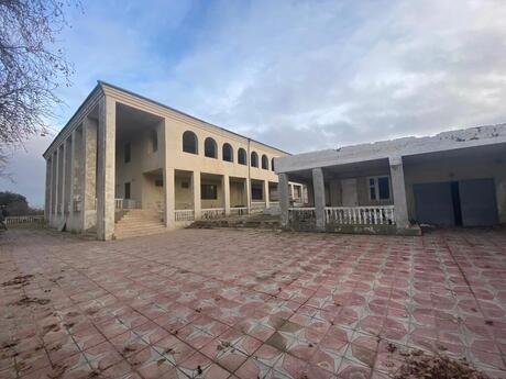 5-комн. дом/дача - пос. Бильгях - 1400 м²