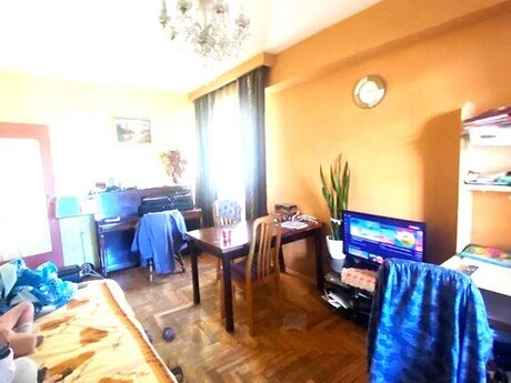 3 otaqlı köhnə tikili - 28 May m. - 90 m²