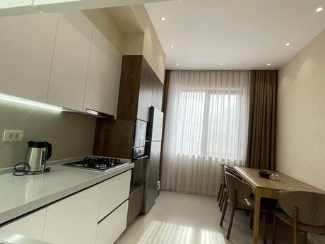 Kirayə 3 otaqlı mənzil, 177 m², İzmir Residence: 3 000 ₼/ay 3