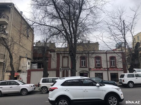 Объявление №4005603 - Баку, м. Низами, 408 м²