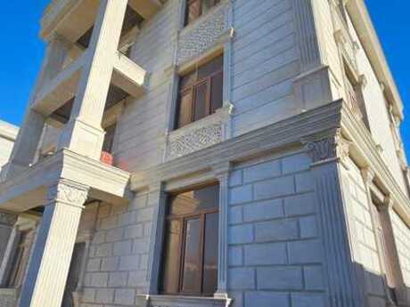 9 otaqlı həyət evi/bağ evi - Badamdar q. - 600 m²