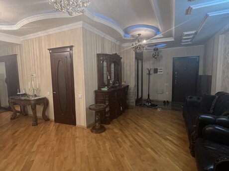 3 otaqlı mənzil, 215 m², Şah İsmayıl Xətai: 1 000 000 ₼ 4