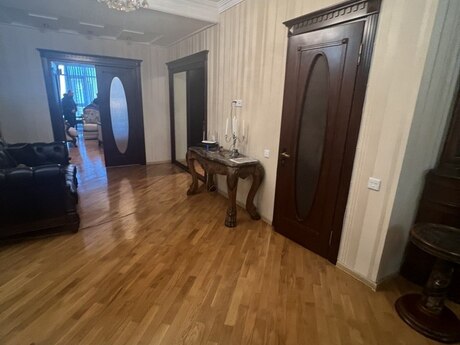 3 otaqlı mənzil, 215 m², Şah İsmayıl Xətai: 1 000 000 ₼ 5
