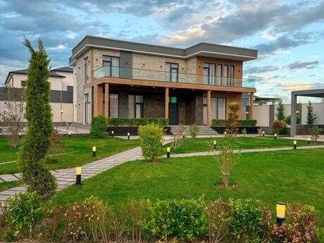 7 otaqlı həyət evi/bağ evi - Mərdəkan q. - 400 m²