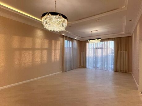 4 otaqlı həyət evi/bağ evi - Mərdəkan q. - 250 m²