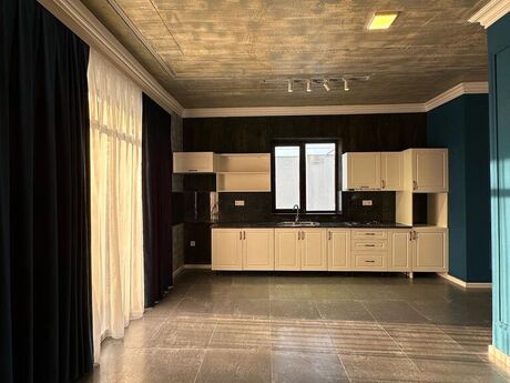 5-комн. дом/дача - пос. Мардакан - 270 м²