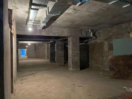 Obyekt - Nizami m. - 390 m²