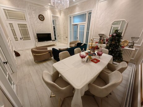3 otaqlı köhnə tikili - 28 May m. - 125 m²