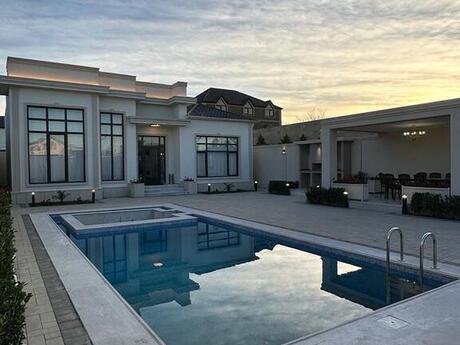 5 otaqlı həyət evi/bağ evi - Şüvəlan q. - 230 m²