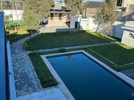 6 otaqlı həyət evi/bağ evi - Mərdəkan q. - 400 m²