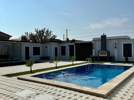 5 otaqlı həyət evi/bağ evi - Mərdəkan q. - 220 m²