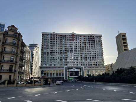 5 otaqlı yeni tikili - Şah İsmayıl Xətai m. - 200 m²