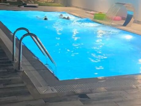 5 otaqlı həyət evi/bağ evi - Mərdəkan q. - 250 m²