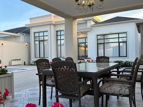 5 otaqlı həyət evi/bağ evi - Şüvəlan q. - 230 m²